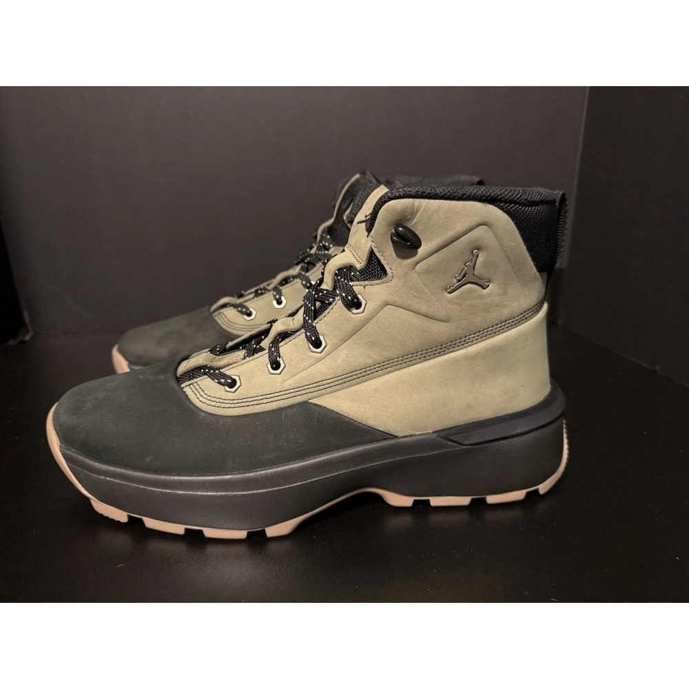 Nike Jordan City Boots HV4580-201 Olive Black Mens Size 8.5 High Top Sneakers